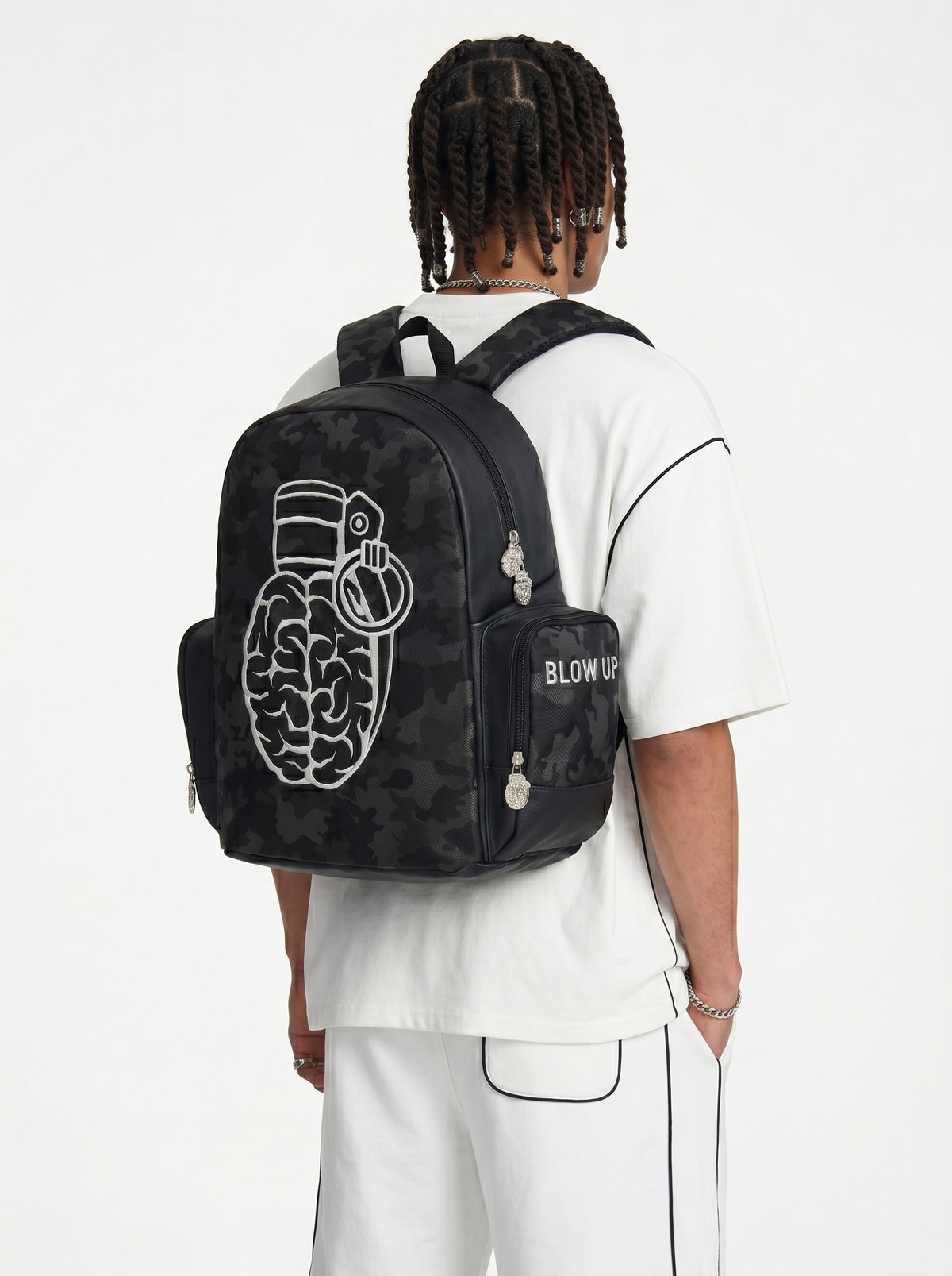 MANIFESTO BLACK
