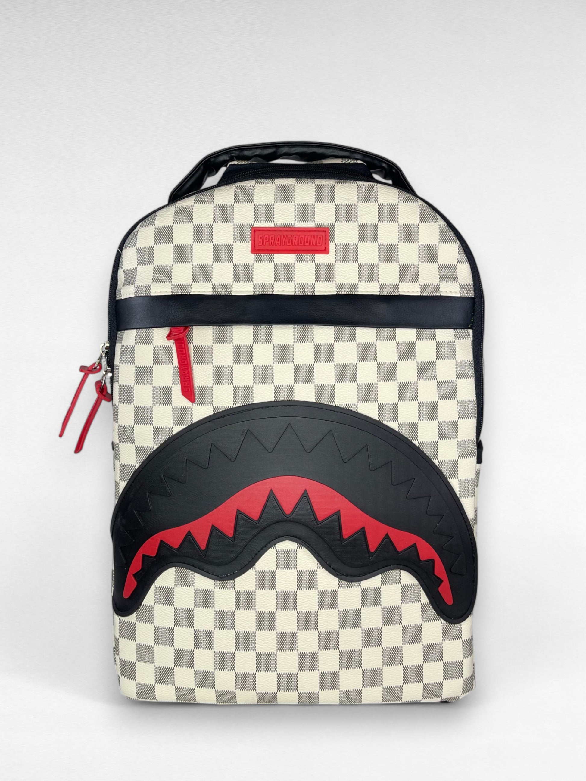 SHARK BEIGE MOUTH RED
