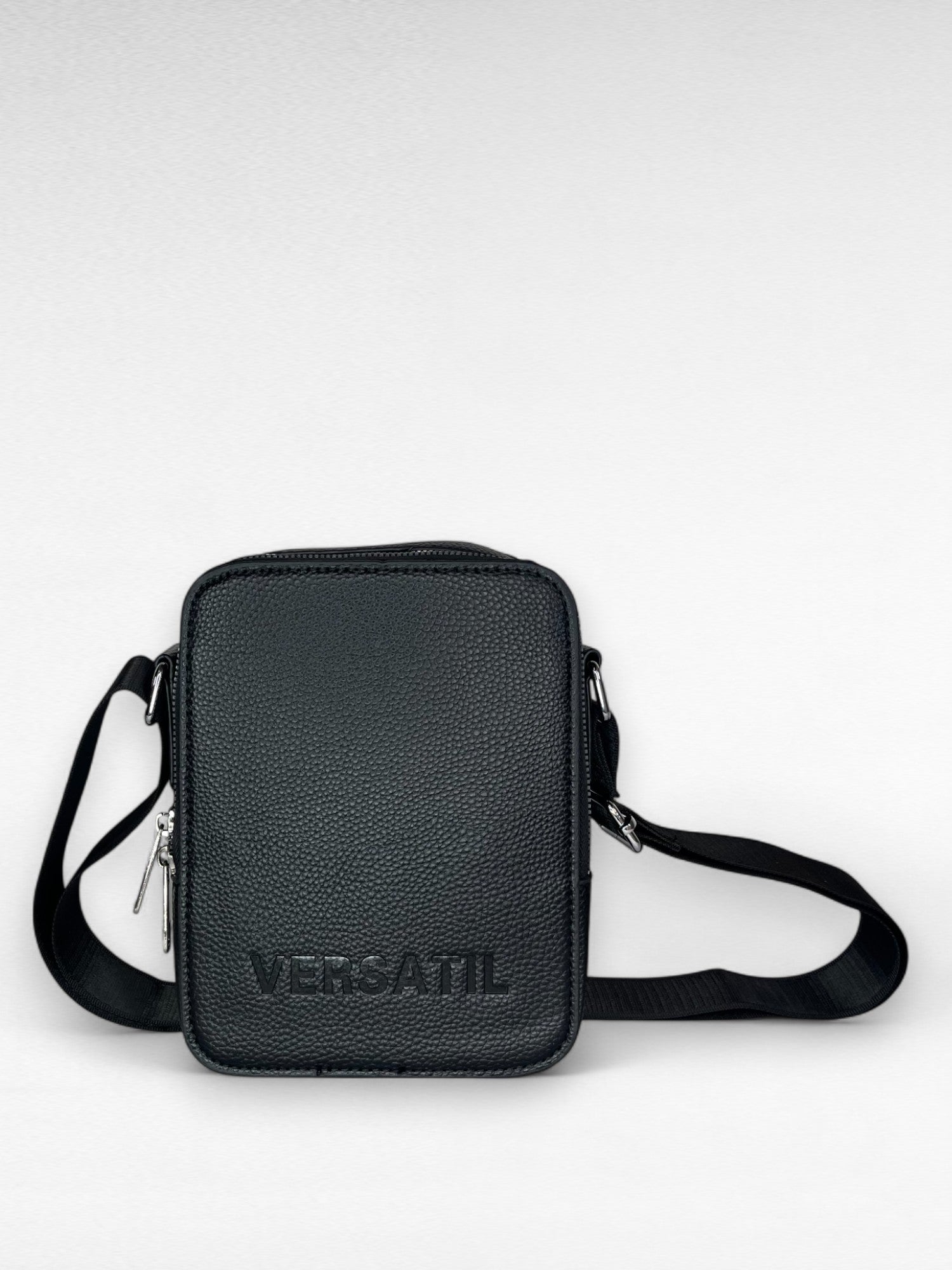 VERSÁTIL BLACK